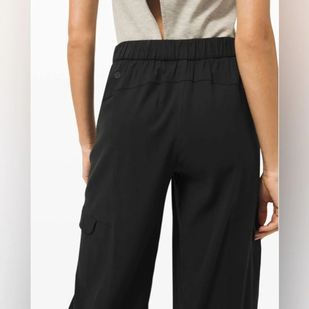Lululemon Metropolis Maven High Rise Crop Pants